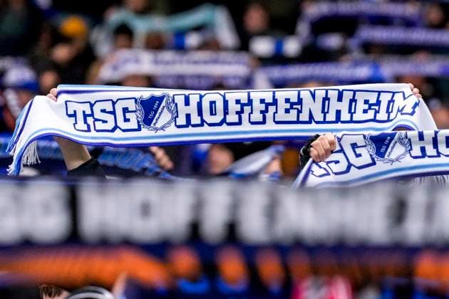 Die Ultras der TSG 1899 Hoffenheim zeigen ihre Fanschals, Fanschal, Fans, Publikum, Zuschauer, Stimmung, Atmosphäre, Stadion, Symbolfoto, Symbolbild, Symbol, 23.01.2025, Sinsheim (Deutschland), Fussball, UEFA Europa League, Gruppenphase, TSG 1899 Hoffenheim - Tottenham Hotspur, DFB DFL REGULATIONS PROHIBIT ANY USE OF PHOTOGRAPHS AS IMAGE SEQUENCES AND OR QUASI-VIDEO.