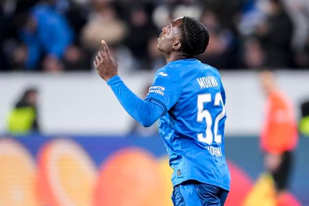 Torschütze David Mokwa (Hoffenheim, 52), Spieler der TSG 1899 Hoffenheim, jubelt über das Tor zum 2:3, Jubel, jubeln, Torjubel, Torerfolg, celebrate the goal, goal, celebration, jubelt ueber das Tor, Freuen, Freude, freut sich, optimistisch, positiv, Spielszene, Highlight, Einzelbild, Einzelfoto, Aktion, Action, 23.01.2025, Sinsheim (Deutschland), Fussball, UEFA Europa League, Gruppenphase, TSG 1899 Hoffenheim - Tottenham Hotspur, DFB DFL REGULATIONS PROHIBIT ANY USE OF PHOTOGRAPHS AS IMAGE SEQUENCES AND OR QUASI-VIDEO.