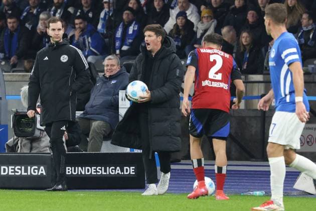 DEU, DFL, 2. FBL, Hertha BSC vs. Hambuerger SV, 25.01.2025, Berliner Olympiastadion, Berlin, DEU, DFL, 2. FBL, Hertha BSC vs. Hambuerger SV, im Bild Trainer MERLIN POLZIN (Hamburger SV) DFL - regulations prohibit any use of Photographs as image sequences and or quasi-video Foto: Juergen Engler nordphoto GmbH