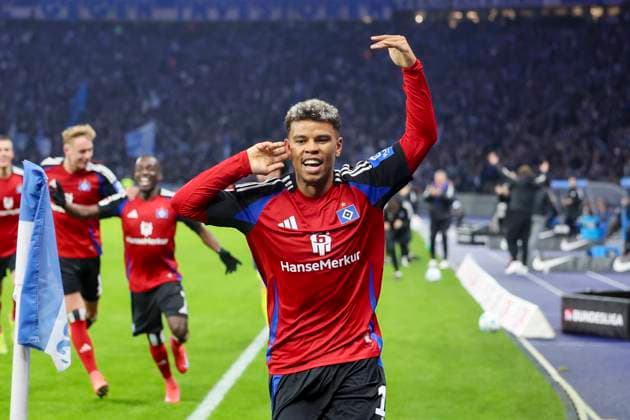 Ransford-Yeboah Koenigsdoerffer (Hamburger SV) bejubelt seinen Treffer zum 0:2, 2. Bundesliga, Hertha BSC vs Hamburger SV, Olympiastadion am 25. January 2025 in Berlin, Deutschland. (Foto von Marco Steinbrenner DeFodi Images) Ransford-Yeboah Koenigsdoerffer (Hamburger SV) celebrates after scoring his teams second goal, 2. Bundesliga, Hertha BSC vs Hamburger SV, Olympiastadion, January 25, 2025 in Berlin, Germany. (Photo by Marco Steinbrenner DeFodi Images) DFB DFL REGULATIONS PROHIBIT ANY USE OF PHOTOGRAPHS AS IMAGE SEQUENCES AND OR QUASI-VIDEO. Defodi-700_berlin_hsv_20250125_040