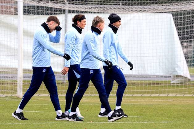 DEU, DFL, 2. FBL Hertha BSC, Training, 26.01.2025, Sportforum, Berlin, DEU, DFL, 2. FBL Hertha BSC, Training, im Bild Hertha-Spieler, Linus Gechter (Hertha BSC Berlin 44), Fabian Reese (Hertha BSC Berlin 11), Marten Winkler (Hertha BSC Berlin 22), Smail Prevljak (Hertha BSC Berlin 9) DFL - regulations prohibit any use of Photographs as image sequences and or quasi-video Foto: Juergen Engler nordphoto GmbH