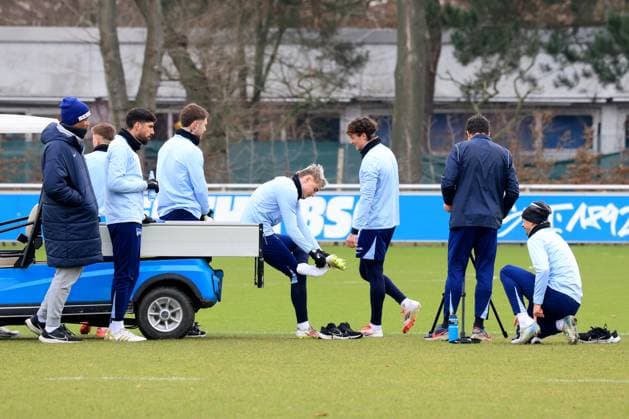 DEU, DFL, 2. FBL Hertha BSC, Training, 26.01.2025, Sportforum, Berlin, DEU, DFL, 2. FBL Hertha BSC, Training, im Bild Hertha-Spieler, Fabian Reese (Hertha BSC Berlin 11), Marten Winkler (Hertha BSC Berlin 22) DFL - regulations prohibit any use of Photographs as image sequences and or quasi-video Foto: Juergen Engler nordphoto GmbH