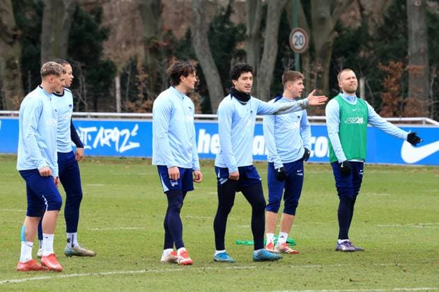 DEU, DFL, 2. FBL Hertha BSC, Training, 28.01.2025, Sportforum, Berlin, DEU, DFL, 2. FBL Hertha BSC, Training, im Bild Hertha-Spielerkreis, Michael Cuisance (Hertha BSC Berlin 27), Marten Winkler (Hertha BSC Berlin 22), Fabian Reese (Hertha BSC Berlin 11), Ibrahim Maza (Hertha BSC Berlin 10), Gustav Christensen (Hertha BSC Berlin 26), Jon Dabur Thorsteinsson (Hertha BSC Berlin 24) DFL - regulations prohibit any use of Photographs as image sequences and or quasi-video Foto: Juergen Engler nordphoto GmbH