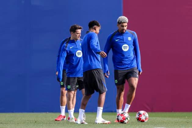 January 28, 2025, Sant Joan Despi, Barcelona, SPAIN: Ronald Araujo, Pablo Martin Gavira Gavi and Lamine Yamal during the training day of FC Barcelona, Barca ahead UEFA Champions League, football match against Atalanta BC at Ciudad Esportiva Joan Gamper on January 28, 2025 in Sant Joan Despi, Barcelona, Spain. Sant Joan Despi SPAIN - ZUMAa181 20250128_zaa_a181_015 Copyright: xJavierxBorregox