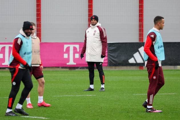 Vincent Kompany (FC Bayern Muenchen, Cheftrainer) beim Training, GER, Abschlusstraining, FC Bayern Muenchen, Fussball, UEFA Champions League, 8. Spieltag, Saison 2024 2025, 28.01.2025, GER, Abschlusstraining, FC Bayern Muenchen, Fussball, UEFA Champions League, 8. Spieltag, Saison 2024 2025, 28.01.2025 Muenchen Copyright: xEibner-Pressefoto JennixMaulx EP_JML