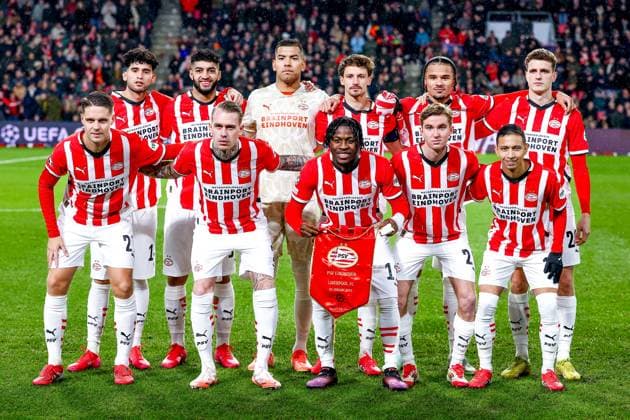 EINDHOVEN, 29-01-2025, Philips Stadium, UEFA Champions League season 2024 25, match between PSV and Liverpool, Teamphoto PSV with PSV goalkeeper Walter Benitez , PSV player Rick Karsdorp , PSV player Armando Obispo , PSV player Johan Bakayoko , PSV player Ricardo Pepi , PSV player Mauro Junior , PSV player Olivier Boscagli , PSV player Guus Til , PSV player Joey Veerman , PSV player Tygo Land and PSV player Ismael Saibari PSV - Liverpool x27612587x Copyright: