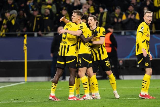 GER, UEFA Champions League, 8. Spieltag - Borussia Dortmund vs FC Shakhtar Donetsk 29.01.2025, Signal Iduna Park, Dortmund, GER, UEFA Champions League, 8. Spieltag - Borussia Dortmund vs FC Shakhtar Donetsk Im Bild: Torjubel Jubel ueber das Tor zum 1:0 durch Sehrou Guirassy (Borussia Dortmund, 9) Maximilian Beier (Borussia Dortmund, 14) Julian Brandt (Borussia Dortmund, 10) Nico Schlotterbeck (Borussia Dortmund, 4) Marcel Sabitzer (Borussia Dortmund, 20)