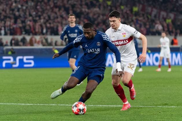 v.li. Willian Pacho (Paris Saint-Germain, 51), Fabian Rieder (VfB Stuttgart, 32) GER, VfB Stuttgart vs. Paris Saint-Germain, Fussball, Herren, UEFA Champions League, 8. Spieltag, Spielzeit 2024 2025, 29.01.2025, GER, VfB Stuttgart vs. Paris Saint-Germain, Fussball, Herren, UEFA Champions League, 8. Spieltag, Spielzeit 2024 2025, 29.01.2025 Stuttgart Copyright: xEibner-Pressefoto WolfgangxFrankx EP_WFK