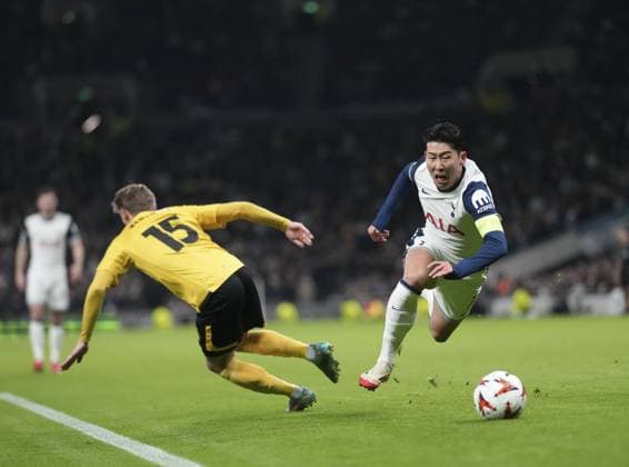 Son Heung-Min of Tottenham Hotspur is tripped by Simon Hedlund of IF Elfsborg Tottenham Hotspur v Elfsborg, UEFA Europa League, Group Stage, Football, Tottenham Hotspur Stadium, London, UK - 30 Jan 2025 EDITORIAL USE ONLY No use with unauthorised audio, video, data, fixture lists, club league logos or live services. Online in-match use limited to 120 images, no video emulation. No use in betting, games or single club league player publications. Copyright: xJedxLeicester Shutterstockx 15122183g