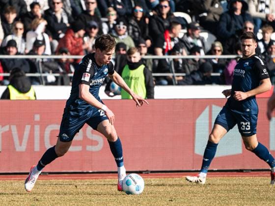 Casper Terho (SC Paderborn 07, 24) am Ball, GER, SSV Ulm 1846 vs. SC Paderborn 07, Fussball, 2. Bundesliga, Spielzeit 2024 2025, 08.02.2025, DFB DFL regulations prohibit any use of photographs as image sequences and or quasi-video. GER, SSV Ulm 1846 vs. SC Paderborn 07, Fussball, 2. Bundesliga, Spielzeit 2024 2025, 08.02.2025 Ulm
