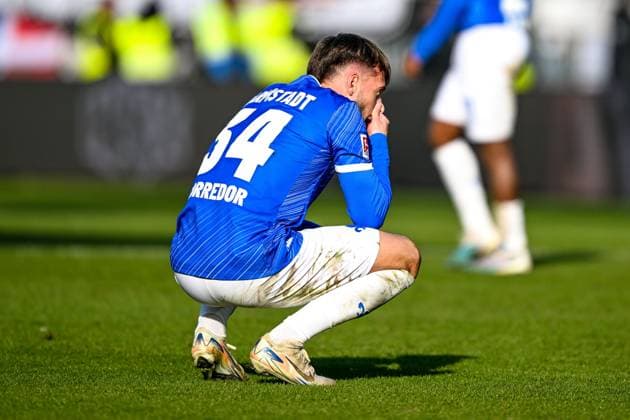 Killian Corredor (SV Darmstadt 98, 34) ist enttaeuscht, GER, SV Darmstadt 98 vs. SV Elversberg, Fussball, 2. Bundesliga, 21. Spieltag, Saison 2024 2025, 08.02.2025. DFL REGULATIONS PROHIBIT ANY USE OF PHOTOGRAPHS as IMAGE SEQUENCES and or QUASI-VIDEO. GER, SV Darmstadt 98 vs. SV Elversberg, Fussball, 2. Bundesliga, 21. Spieltag, Saison 2024 2025, 08.02.2025. Darmstadt