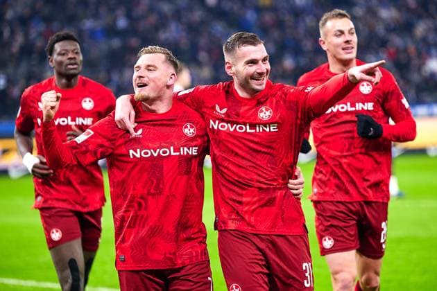 1. FC Kaiserslautern, jubelt ueber Tor, 1:0, Luca Sirch (1. FC Kaiserslautern, 31), jubelt, Marlon Ritter (1. FC Kaiserslautern, 07), GER, Hertha BSC vs. 1. FC Kaiserslautern, Fussball Herren, 2. Bundesliga, Saison 2024 2025, 21. Spieltag, 08.02.2025 (DFL REGULATIONS PROHIBIT ANY USE OF PHOTOGRAPHS AS IMAGE SEQUENCES AND OR QUASI - VIDEO). GER, Hertha BSC vs. 1. FC Kaiserslautern, Fussball Herren, 2. Bundesliga, Saison 2024 2025, 21. Spieltag, 08.02.2025 Berlin