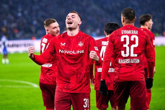 Sport Bilder des Tages 1. FC Kaiserslautern, jubelt ueber Tor, 1:0, Luca Sirch (1. FC Kaiserslautern, 31), jubelt, GER, Hertha BSC vs. 1. FC Kaiserslautern, Fussball Herren, 2. Bundesliga, Saison 2024 2025, 21. Spieltag, 08.02.2025 (DFL REGULATIONS PROHIBIT ANY USE OF PHOTOGRAPHS AS IMAGE SEQUENCES AND OR QUASI - VIDEO). GER, Hertha BSC vs. 1. FC Kaiserslautern, Fussball Herren, 2. Bundesliga, Saison 2024 2025, 21. Spieltag, 08.02.2025 Berlin