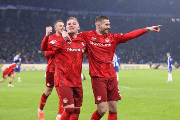08.02.2025, xtgx, Fussball 2. Bundesliga, Hertha BSC Berlin - 1. FC Kaiserslautern emspor, v.l. Marlon Ritter (Kaiserslautern, 7), Luca Sirch (Kaiserslautern, 31) Jubel, Torjubel, jubelt ueber das Tor, celebrate the goal, celebration (DFL DFB REGULATIONS PROHIBIT ANY USE OF PHOTOGRAPHS as IMAGE SEQUENCES and or QUASI-VIDEO) Berlin
