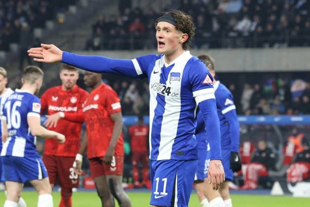 DEU, DFL, 2. FBL, Hertha BSC vs. Kaiserslautern, 08.02.2025, Berliner Olympiastadion, Berlin, DEU, DFL, 2. FBL, Hertha BSC vs. Kaiserslautern, im Bild Fabian Reese (Hertha BSC Berlin 11) DFL - regulations prohibit any use of Photographs as image sequences and or quasi-video Foto: Juergen Engler nordphoto GmbH