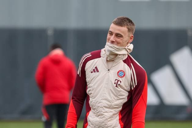 Gabriel Vidovic (FC Bayern Muenchen, 24), GER, Abschlusstraining, FC Bayern Muenchen, Fussball, UEFA Champions League, Play-offs, Saison 2024 2025, 11.02.2025, GER, Abschlusstraining, FC Bayern Muenchen, Fussball, UEFA Champions League, Play-offs, Saison 2024 2025, 11.02.2025 Muenchen Copyright: xEibner-Pressefoto JennixMaulx EP_JML