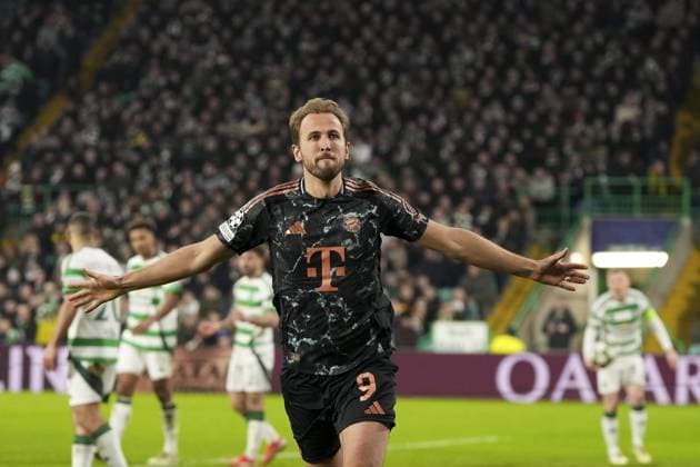 Harry Kane of Bayern Munich celebrates after scoring to give Bayern Munich a 0-2 lead Celtic v Bayern Munich, UEFA Champions League, Knockout Round Play-offs, First Leg, Football, Celtic Park, Glasgow, UK - 12 Feb 2025 EDITORIAL USE ONLY No use with unauthorised audio, video, data, fixture lists, club league logos or live services. Online in-match use limited to 120 images, no video emulation. No use in betting, games or single club league player publications. Copyright: xStuartxWallace Shutterstockx 15136907cv