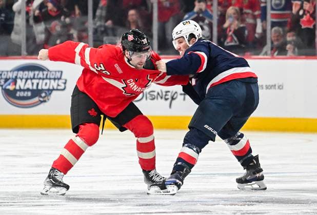 Eishockey, 4 Nations Face-Off in Montreal, Kanada - USA February 15, 2025, Montreal, Pq, Canada: Canada s Brandon Hagel (38) fights with United States Matthew Tkachuk (19) during first period 4 Nations Face-Off hockey action in Montreal, Saturday, February 15, 2025. Brandon Hagel, Matthew Tkachuk, - ZUMAc35_ 20250215_zaf_c35_218 Copyright: xGrahamxHughesx