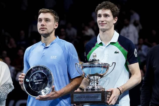February 16, 2025, Marseille, France, FRANCE: UGO HUMBERT shone by winning his second consecutive title in Marseille, defeating HAMAD MEDJEDOVIC, the serbian, in the final (7-6, 6-4). Without dropping a set throughout the tournament, France s number 1 continues to impress and dominate on his favorite surface during the OPEN 13 provence 2025, ATP, Tennis Herren 250, french tournament, ATP Tour, Hard surface, .Indoor, on Febuary 16, 2025 at Marseille, Palais des sports, France - Photo OLLI Media Marseille FRANCE - ZUMAl184 20250216_zsp_l184_021 Copyright: xEmiliexLohmannx