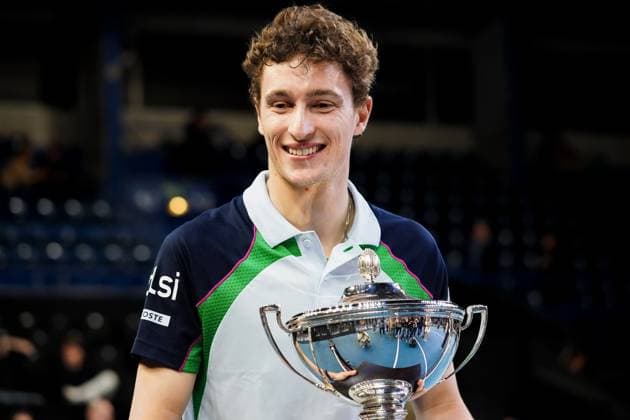 February 16, 2025, Marseille, France, FRANCE: UGO HUMBERT shone by winning his second consecutive title in Marseille, defeating HAMAD MEDJEDOVIC, the serbian, in the final (7-6, 6-4). Without dropping a set throughout the tournament, France s number 1 continues to impress and dominate on his favorite surface during the OPEN 13 provence 2025, ATP, Tennis Herren 250, french tournament, ATP Tour, Hard surface, .Indoor, on Febuary 16, 2025 at Marseille, Palais des sports, France - Photo OLLI Media Marseille FRANCE - ZUMAl184 20250216_zsp_l184_041 Copyright: xEmiliexLohmannx