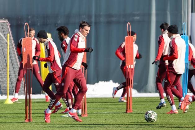 Joao Palhinha (FC Bayern Muenchen, 16) beim Training, GER, Abschlusstraining, FC Bayern Muenchen, Fussball, UEFA Champions League, Play-offs, Saison 2024 2025, 17.02.2025, GER, Abschlusstraining, FC Bayern Muenchen, Fussball, UEFA Champions League, Play-offs, Saison 2024 2025, 17.02.2025 Muenchen Copyright: xEibner-Pressefoto JennixMaulx EP_JML
