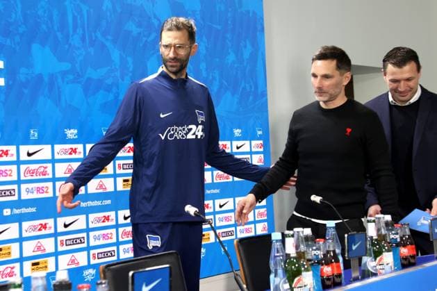 DEU, DFL, 2. FBL Hertha BSC, PK, 18.02.2025, Sportforum, Berlin, DEU, DFL, 2. FBL Hertha BSC, PK, im Bild Cheftrainer Stefan Leitl (Hertha BSC Berlin), Co-Trainer Andre Mijatovic (Hertha BSC Berlin), Benjamin Weber (Sportdirektor, Hertha BSC Berlin) DFL - regulations prohibit any use of Photographs as image sequences and or quasi-video Foto: Juergen Engler nordphoto GmbH