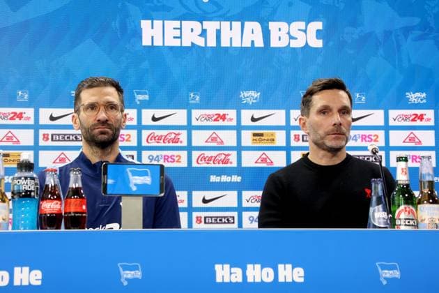 DEU, DFL, 2. FBL Hertha BSC, PK, 18.02.2025, Sportforum, Berlin, DEU, DFL, 2. FBL Hertha BSC, PK, im Bild Cheftrainer Stefan Leitl (Hertha BSC Berlin), Co-Trainer Andre Mijatovic (Hertha BSC Berlin), Benjamin Weber (Sportdirektor, Hertha BSC Berlin) DFL - regulations prohibit any use of Photographs as image sequences and or quasi-video Foto: Juergen Engler nordphoto GmbH