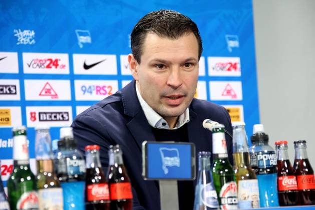 DEU, DFL, 2. FBL Hertha BSC, PK, 18.02.2025, Sportforum, Berlin, DEU, DFL, 2. FBL Hertha BSC, PK, im Bild Cheftrainer Stefan Leitl (Hertha BSC Berlin), Co-Trainer Andre Mijatovic (Hertha BSC Berlin), Benjamin Weber (Sportdirektor, Hertha BSC Berlin) DFL - regulations prohibit any use of Photographs as image sequences and or quasi-video Foto: Juergen Engler nordphoto GmbH