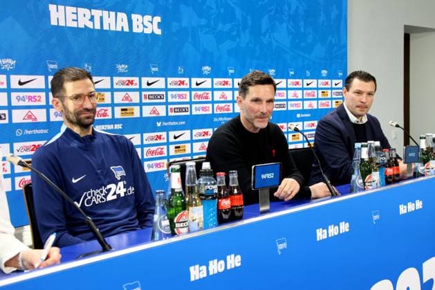DEU, DFL, 2. FBL Hertha BSC, PK, 18.02.2025, Sportforum, Berlin, DEU, DFL, 2. FBL Hertha BSC, PK, im Bild Cheftrainer Stefan Leitl (Hertha BSC Berlin), Co-Trainer Andre Mijatovic (Hertha BSC Berlin), Benjamin Weber (Sportdirektor, Hertha BSC Berlin) DFL - regulations prohibit any use of Photographs as image sequences and or quasi-video Foto: Juergen Engler nordphoto GmbH