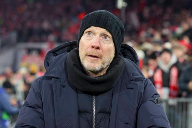 Experte Matthias Sammer (Amazon Prime) schaut enttaeuscht, UEFA Champions League 2024 25 League Knockout Play-off Second Leg, FC Bayern München v Celtic FC, Allianz Arena am 18. February 2025 in München, Deutschland. (Foto von Marco Steinbrenner DeFodi Images) Experte Matthias Sammer (Amazon Prime) looks dejected, UEFA Champions League 2024 25 League Knockout Play-off Second Leg, FC Bayern München v Celtic FC, Allianz Arena, February 18, 2025 in Munich, Germany. (Photo by Marco Steinbrenner DeFodi Images) Defodi-700_muenchen_glasgow_20250218_018