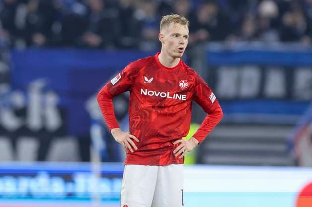 Tim Breithaupt (1. FC Kaiserslautern) schaut enttaeuscht, 2. Bundesliga, Hamburger SV vs 1. FC Kaiserslautern, Volksparkstadion am 21. February 2025 in Hamburg, Deutschland. (Foto von Marco Steinbrenner DeFodi Images) Tim Breithaupt (1. FC Kaiserslautern) looks dejected, 2. Bundesliga, Hamburger SV vs 1. FC Kaiserslautern, Volksparkstadion, February 21, 2025 in Hamburg, Germany. (Photo by Marco Steinbrenner DeFodi Images) DFB DFL REGULATIONS PROHIBIT ANY USE OF PHOTOGRAPHS AS IMAGE SEQUENCES AND OR QUASI-VIDEO.