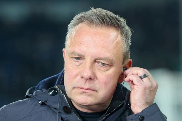 Trainer Andre Breitenreiter (Hannover 96) schaut, 2. Bundesliga, Hannover 96 vs SC Paderborn 07, Heinz von Heiden Arena am 22. February 2025 in Hannover, Deutschland. (Foto von Marco Steinbrenner DeFodi Images) Trainer Andre Breitenreiter (Hannover 96) looks on, 2. Bundesliga, Hannover 96 vs SC Paderborn 07, Heinz von Heiden Arena, February 22, 2025 in Hanover, Germany. (Photo by Marco Steinbrenner DeFodi Images) DFB DFL REGULATIONS PROHIBIT ANY USE OF PHOTOGRAPHS AS IMAGE SEQUENCES AND OR QUASI-VIDEO.