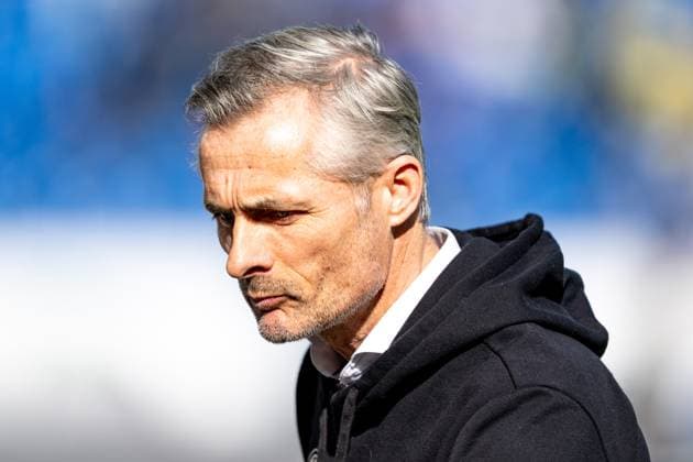 Kees van Wonderen (FC Schalke 04, Trainer) vor dem Spiel, GER, SV Darmstadt 98 vs. FC Schalke 04, Fussball, 23. Spieltag 23. Spieltag, Saison 2024 2025, 23.02.2025. DFL REGULATIONS PROHIBIT ANY USE OF PHOTOGRAPHS as IMAGE SEQUENCES and or QUASI-VIDEO. GER, SV Darmstadt 98 vs. FC Schalke 04, Fussball, 2. Bundesliga, 23. Spieltag, Saison 2024 2025, 23.02.2025. Darmstadt Copyright: xEibner-Pressefoto FlorianxWiegandx EP_FWD