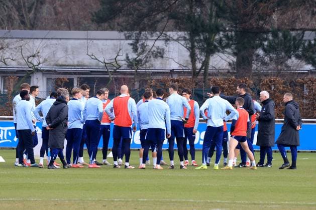 DEU, DFL, 2. FBL Hertha BSC, Training, 25.02.2025, Sportforum, Berlin, DEU, DFL, 2. FBL Hertha BSC, Training, im Bild Hertha-Spielerkreis DFL - regulations prohibit any use of Photographs as image sequences and or quasi-video Foto: Juergen Engler nordphoto GmbH