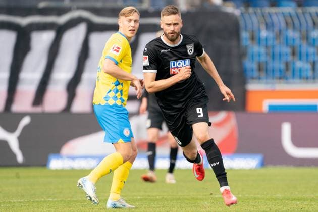 Lucas Roeser (Nr. 9 SSV Ulm 1846) GER, Eintracht Braunschweig gegen SSV Ulm 1846, Fussball, 2. Fussball Bundesliga, Spielzeit 2024 25, 01.03.2025 GER, Eintracht Braunschweig gegen SSV Ulm 1846, Fussball, 2. Fussball Bundesliga, Spielzeit 2024 25, 01.03.2025 Braunschweig