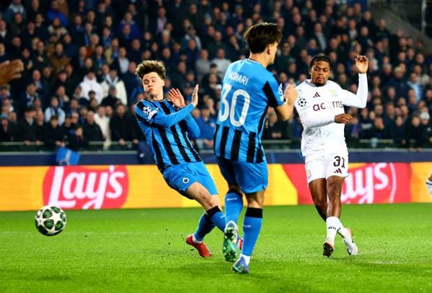 Leon Bailey of Aston Villa scores a goal to make the score 0-1. Club Brugge v Aston Villa, UEFA Champions League, Round of 16, First Leg, Football, Jan Breydel Stadium, Brugge, Belgium - 04 Mar 2025 EDITORIAL USE ONLY No use with unauthorised audio, video, data, fixture lists, club league logos or live services. Online in-match use limited to 120 images, no video emulation. No use in betting, games or single club league player publications. Copyright: xJamesxMarsh Shutterstockx 15176976ar