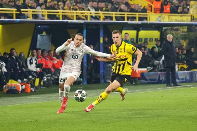 Zweikampf zwischen Ethan Mbappe (LOSC Lille, 29) und Nico Schlotterbeck (Borussia Dortmund, 4) GER, Borussia Dortmund gegen LOSC Lille, Fussball, Champions League, Achtelfinale, Spielzeit 2024 2025, 04.03.2025 GER, Borussia Dortmund gegen LOSC Lille, Fussball, Champions League, Achtelfinale, Spielzeit 2024 2025, 04.03.2025 Dortmund Copyright: xEibner-Pressefoto FrankxZeisingx EP_FZG