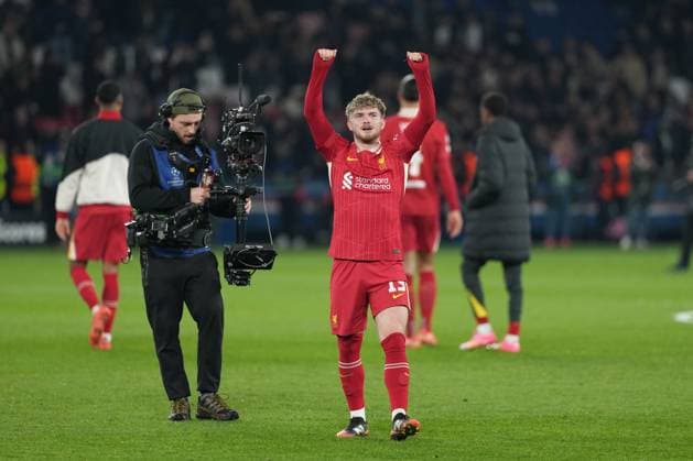 Goalscorer Harvey Elliot of Liverpool applauds the travelling fans at the end of the match after his side wins 1-0 Paris Saint-Germain v Liverpool, UEFA Champions League, Round of 16, First Leg, Football, Parc des Princes, Paris, France - 05 Mar 2025 EDITORIAL USE ONLY No use with unauthorised audio, video, data, fixture lists, club league logos or live services. Online in-match use limited to 120 images, no video emulation. No use in betting, games or single club league player publications. Copyright: xDavexWinter Shutterstockx 15178313cr