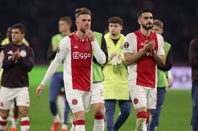 06.03.2025, Fussball UEFA Europa League, AFC Ajax Amsterdam - Eintracht Frankfurt, emonline, emspor, v.l., Jordan Henderson (Ajax Amsterdam) enttaeuscht, enttaeuscht schauend, dissapointed, traurig, frustiert, frust, gefrustet DFL DFB REGULATIONS PROHIBIT ANY USE OF PHOTOGRAPHS AS IMAGE SEQUENCES AND OR QUASI-VIDEO. xdcx Copyright: HMBxMedia Claus