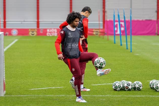 Serge Gnabry (FC Bayern Muenchen, 07) mit Ball im Training, GER, Abschlusstraining, FC Bayern Muenchen, Fussball, UEFA Champions League, Achtelfinale Rueckspiel, Saison 2024 2025, 10.03.2025, GER, Abschlusstraining, FC Bayern Muenchen, Fussball, UEFA Champions League, Achtelfinale Rueckspiel, Saison 2024 2025, 10.03.2025 Muenchen Copyright: xEibner-Pressefoto JennixMaulx EP_JML