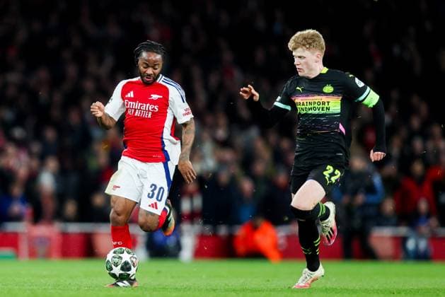 Raheem Sterling of Arsenal goes through one on one with the goalkeeper but his shot is saved by Walter Benitez of PSV Eindhoven (L) Arsenal v PSV Eindhoven, UEFA Champions League, Round of 16, Second Leg, Football, Emirates Stadium, London, UK - 12 Mar 2025 EDITORIAL USE ONLY No use with unauthorised audio, video, data, fixture lists, club league logos or live services. Online in-match use limited to 120 images, no video emulation. No use in betting, games or single club league player publications. Copyright: xAndrewxFosker Shutterstockx 15188185bb