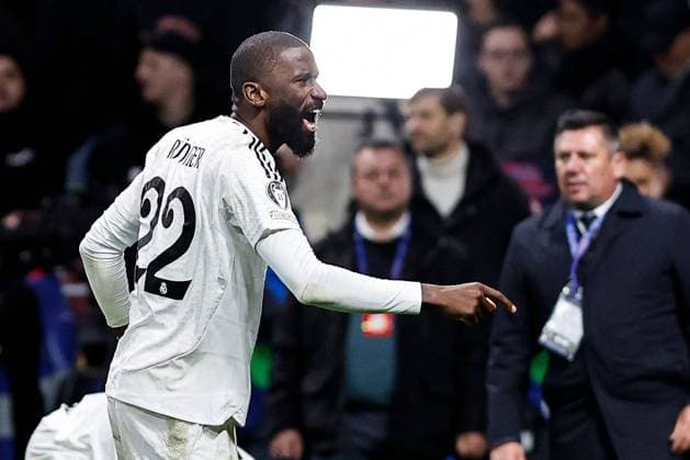 Antonio Rüdiger of Real Madrid celebrates at full-time Atletico Madrid v Real Madrid, UEFA Champions League, Round of 16, Second Leg, Football, Riyadh Air Metropolitano Stadium, Madrid, Spain - 12 Mar 2025 EDITORIAL USE ONLY No use with unauthorised audio, video, data, fixture lists, club league logos or live services. Online in-match use limited to 120 images, no video emulation. No use in betting, games or single club league player publications. Copyright: xRubenxAlbarran Shutterstockx 15188186bu