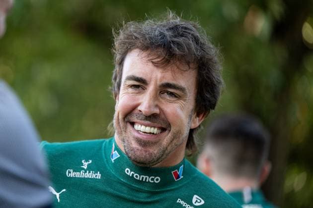 Fernando Alonso (Aston Martin Aramco F1 Team, 14) lacht, AUS, Formel 1 Weltmeisterschaft, Luis Vuitton Grand Prix von Australien, Albert Park Circuit Melbourne, Media Day, Saison 2025, 13.03.2025 AUS, Formel 1 Weltmeisterschaft, Luis Vuitton Grand Prix von Australien, Albert Park Circuit Melbourne, Media Day, Saison 2025, 13.03.2025 Melbourne Copyright: xEibner-Pressefoto Memmlerx EP_MMR