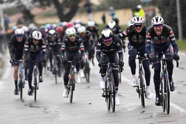 Paris - Nice 2025 - stage 6 BERRE L ETANG, FRANCE - MARCH 14 : Bastiaens Ayco (BEL) of Soudal Quick-Step leading the pursuit group during stage 6 of the 83th edition of the Paris - Nice cycling race, a stage of 209,8km with start in Saint-Julien-en-Saint-Alban and finish in Berre L Etang on March 14, 2025 in Berre L Etang, France, 14 03 2025 ( Motordriver Kenny Verfaillie - Berre L Etang France Copyright: xNicoxVereeckenx