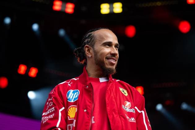 Lewis Hamilton (Scuderia Ferrari HP, 44) beim Lakeside Fan Forum auf der Buehne, AUS, Formel 1 Weltmeisterschaft, Luis Vuitton Grand Prix von Australien, Albert Park Circuit Melbourne, Qualifying Day, Saison 2025, 15.03.2025 AUS, Formel 1 Weltmeisterschaft, Luis Vuitton Grand Prix von Australien, Albert Park Circuit Melbourne, Qualifying Day, Saison 2025, 15.03.2025 Melbourne Copyright: xEibner-Pressefoto Memmlerx EP_MMR