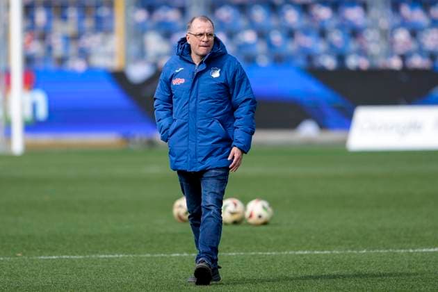 Ralf Zwanziger (Manager, Frauenfußball, TSG), Freisteller, Ganzkörper, Einzelbild, Einzelfoto, Aktion, Action, 15.03.2025, Sinsheim (Hoffenheim) (Deutschland), Fussball, Google Pixel Frauen-Bundesliga, TSG 1899 Hoffenheim - 1. FC Köln, DFB DFL REGULATIONS PROHIBIT ANY USE OF PHOTOGRAPHS AS IMAGE SEQUENCES AND OR QUASI-VIDEO.