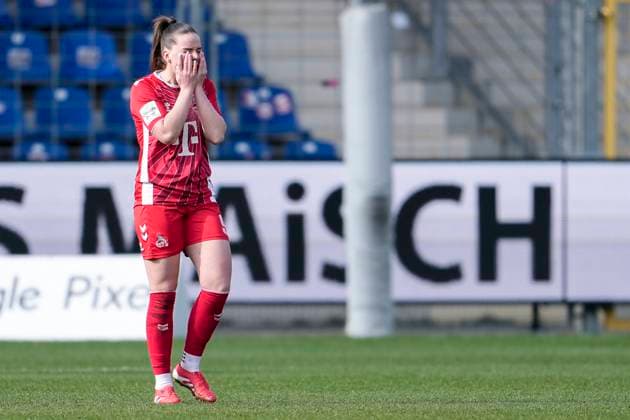 Adriana Achcinska (Köln, 9), Spielerinnen des 1. FC Köln, enttäuscht schauend, Enttäuschung, Frustration, disappointed, pessimistisch, nach dem Gegentor zum 4:1, Action, Aktion, Spielszene, 15.03.2025, Sinsheim (Hoffenheim) (Deutschland), Fussball, Google Pixel Frauen-Bundesliga, TSG 1899 Hoffenheim - 1. FC Köln, DFB DFL REGULATIONS PROHIBIT ANY USE OF PHOTOGRAPHS AS IMAGE SEQUENCES AND OR QUASI-VIDEO.