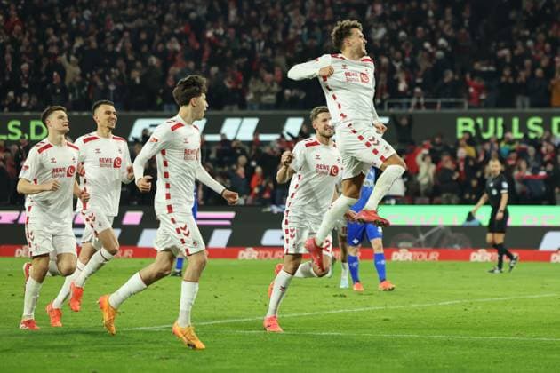 GER, 2.FBL, 1. FC Koeln vs. SV Darmstadt 98 15.03.2025, Rheinenergie Stadion, Koeln, GER, 2.FBL, 1. FC Koeln vs. SV Darmstadt 98, im Bild: 2:1 fuer Koeln durch 11 Meter Luca Waldschmidt (FC Koeln 9), Torjubel Jubel Jubellauf, der Torschuetze bejubelt seinen Treffer mit Eric Martel (FC Koeln 6), Jan Thielmann (FC Koeln 29),