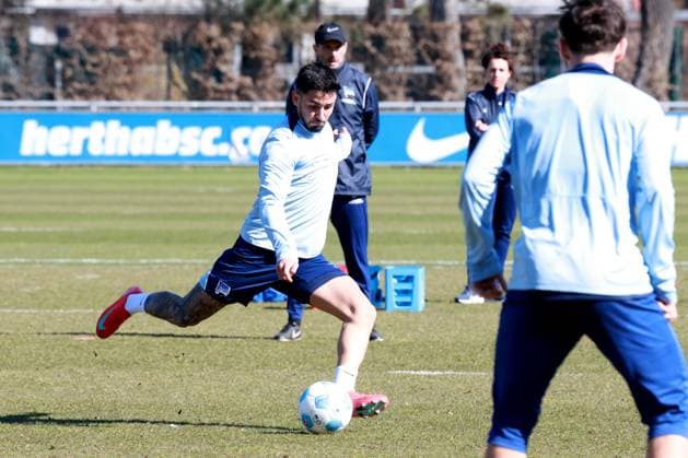 DEU, DFL, 2. FBL Hertha BSC, Training, 20.03.2025, Sportforum, Berlin, DEU, DFL, 2. FBL Hertha BSC, Training, im Bild Kevin Sessa (Hertha BSC Berlin 8) DFL - regulations prohibit any use of Photographs as image sequences and or quasi-video Foto: Juergen Engler nordphoto GmbH