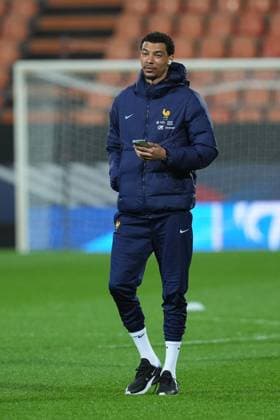 Hugo Ekitike of France takes a stroll on the pitch before the match France U21, U 21 v England U21, International Friendly, Länderspiel, Nationalmannschaft Football, Stade du Moustoir, Lorient, France - 21 Mar 2025 EDITORIAL USE ONLY No use with unauthorised audio, video, data, fixture lists, club league logos or live services. Online in-match use limited to 120 images, no video emulation. No use in betting, games or single club league player publications. Copyright: xDavexWinter Shutterstockx 15215626a